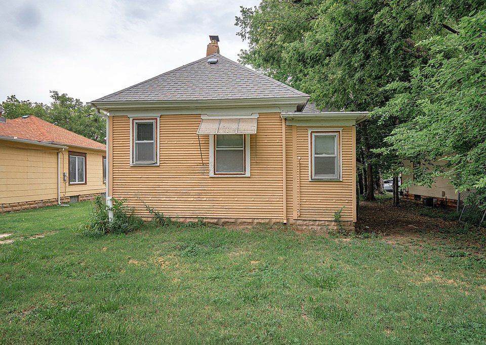 2nd image of 429 Morrison Ave