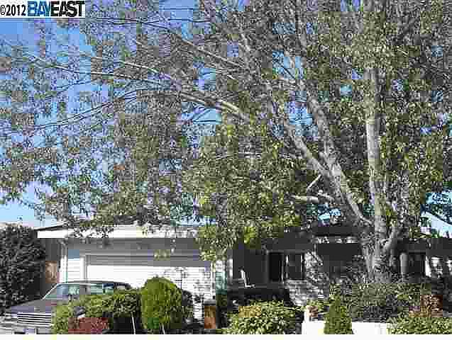 1st image of 120 Bolduc Ct