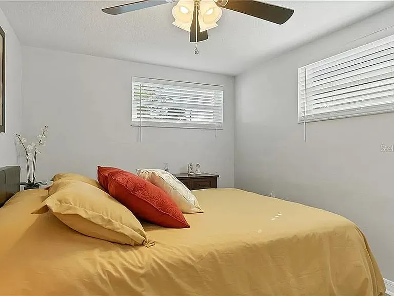 4247 Gulfshore Ct — Photo 7