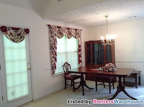 4th image of 2325 Rock Mill Ln NE