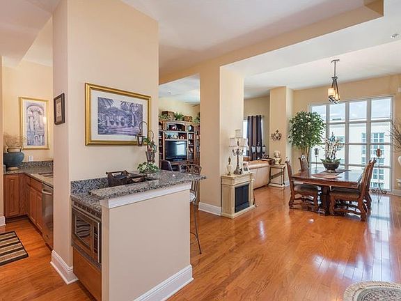 3rd image of 1238 E Kennedy Blvd Unit 1002
