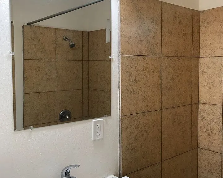 1374 W 37th Pl #A — Photo 14