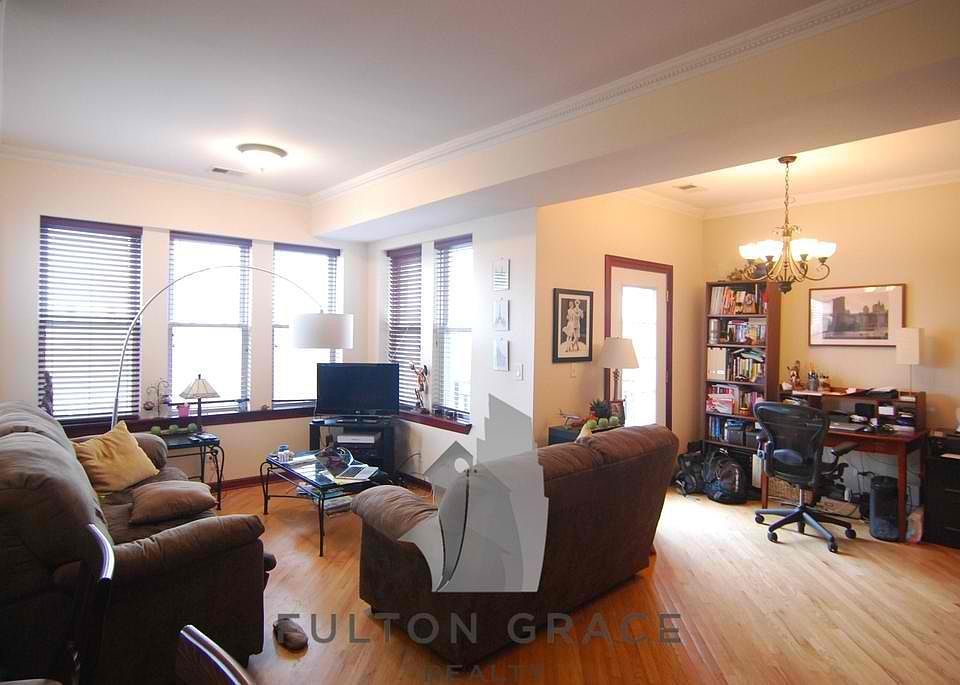 1st image of 4900 N Drake Ave APT 3C