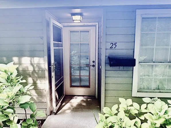 13775 SW Scholls Ferry Rd APT 25, Beaverton, OR 97008