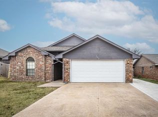 1622 SE Hillcrest Ave, Lawton, OK 73501