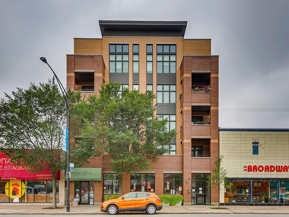 1st image of 6124 N Broadway Ave #4W