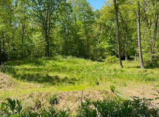 Westhills Dr, Stroudsburg, PA 18360