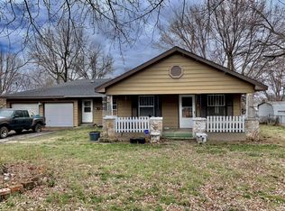 2211 W High St, Springfield, MO 65803