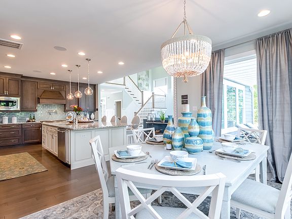 7th image of this home