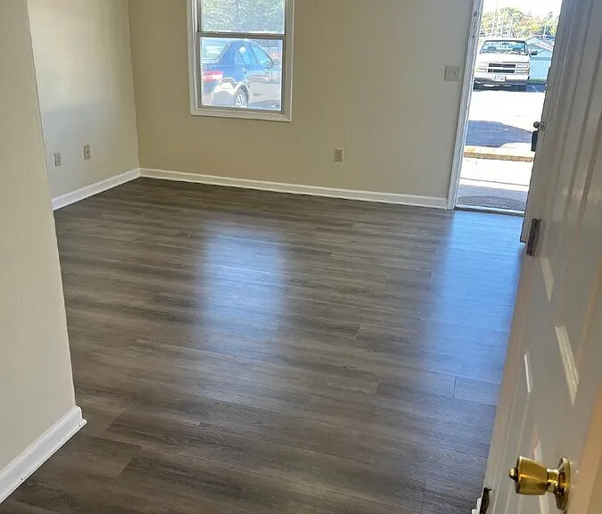 1374 Reservoir St #B — Photo 5