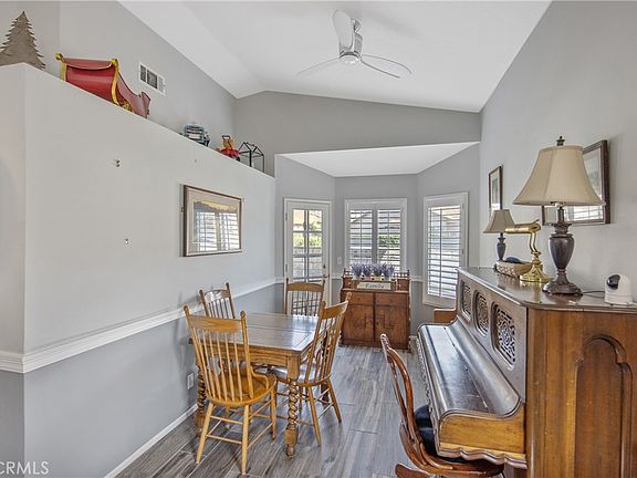 5th image of 28123 Seco Canyon Rd Unit 94