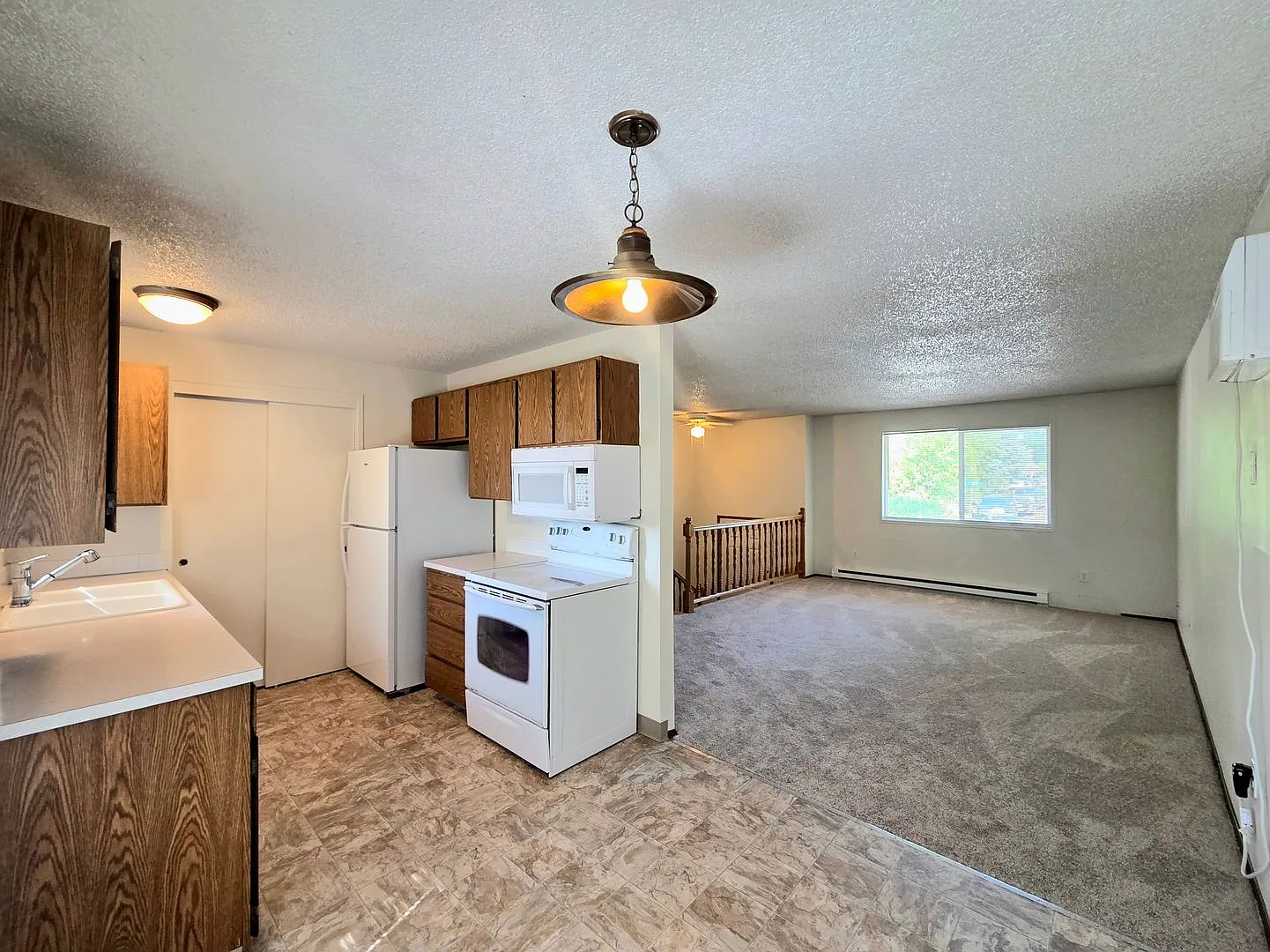 112 Ridgemont Dr. Duplex — Photo 2