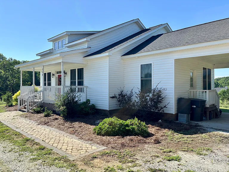 310 Big Pine Rd — Photo 2