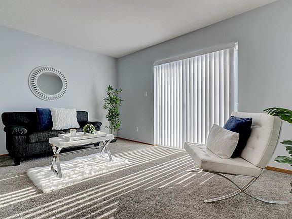 3rd image of 11018 106th Ave #103A