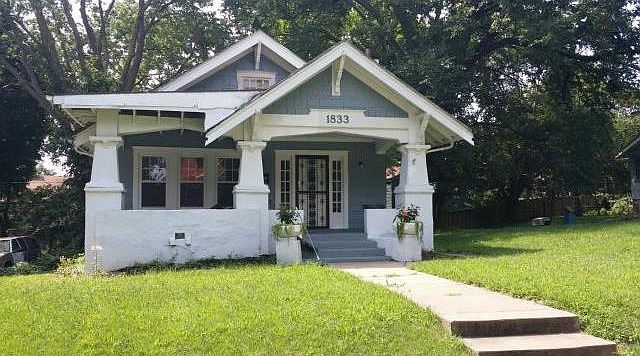 1st image of 1833 Oakland Ave