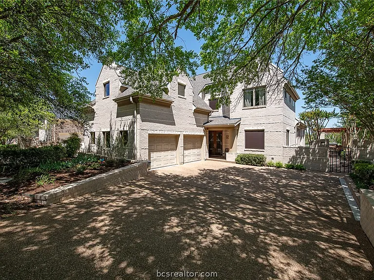 4776 Stonebriar Cir — Photo 2