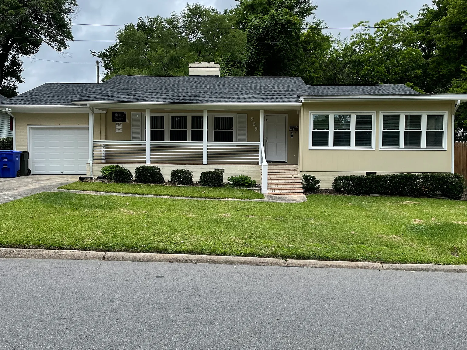 3 bed, $4,200 — Photo 1