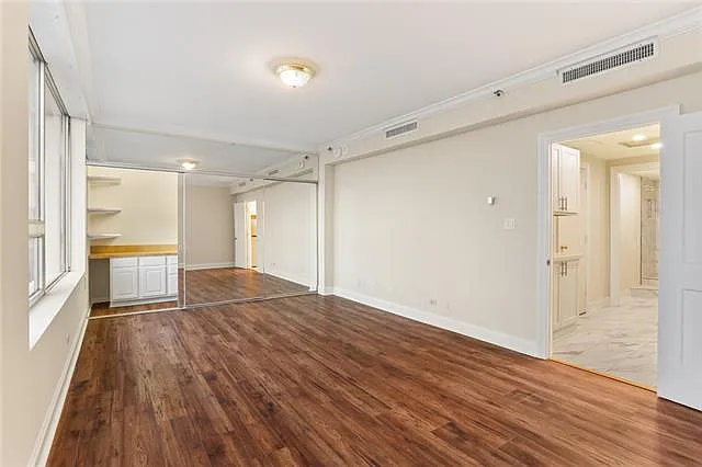 2100 Saint Charles Ave #4N — Photo 7