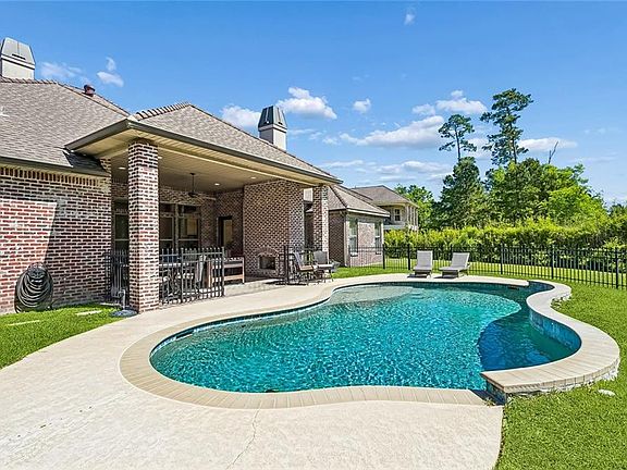 3rd image of 316 Seminole Cir