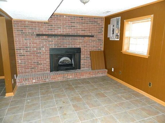 4th image of 132 Lindenwood Dr
