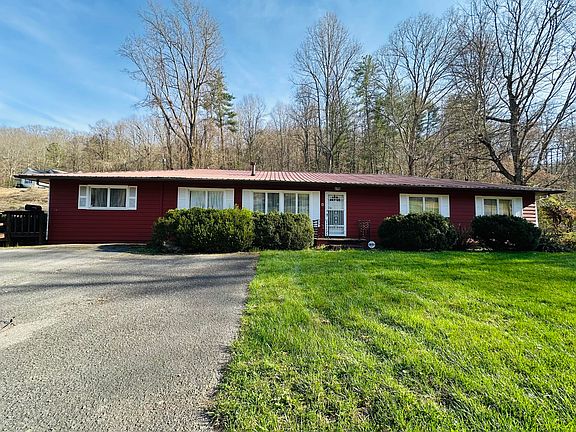3rd image of 212 Town Branch Rd