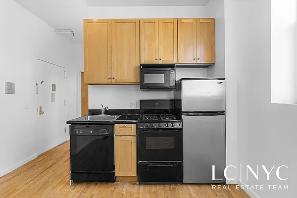 Rented by Keller Williams NYC | media 6