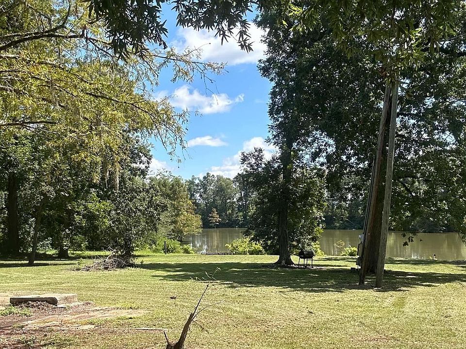 2nd image of 2805 Rock Rd