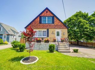 272 Grantham Ave, Saint Catharines, ON L2M 4Z9