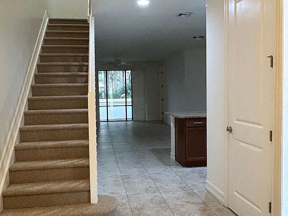3rd image of 7805 Bristol Cir