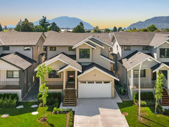 7139 Elwood Dr, Chilliwack, BC V2R 1G8