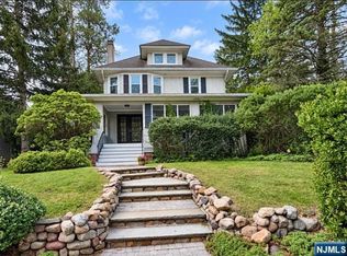 91 Birchwood Rd, Glen Rock, NJ 07452