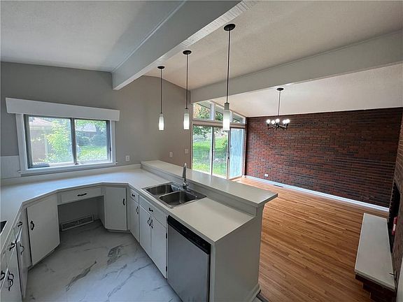 5th image of 5024 Osage Ave