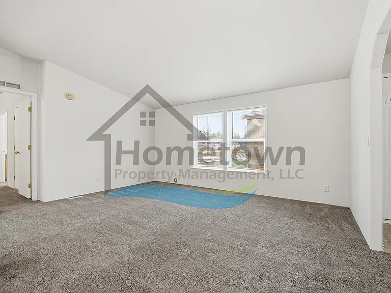 5425-1 E Grove Ave — Photo 19