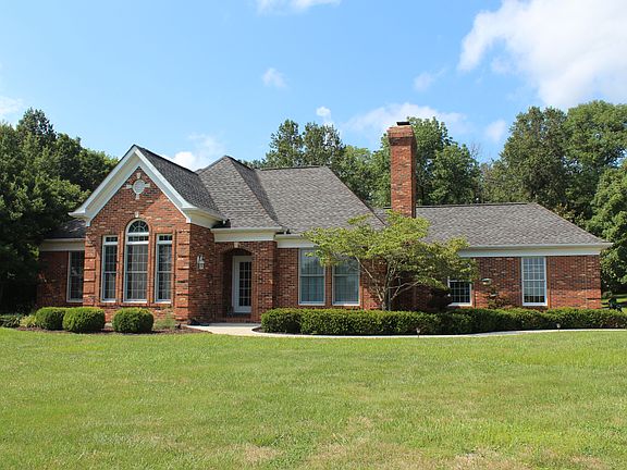 5th image of 40 Fernwood Dr