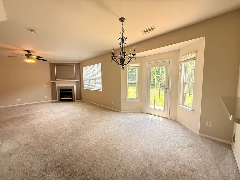 17418 Westmill Ln — Photo 4