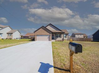 53 Saddle St, Manchester, TN 37355