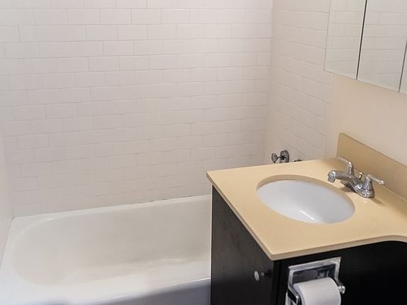5th image of 10440 Queens Blvd APT 1E
