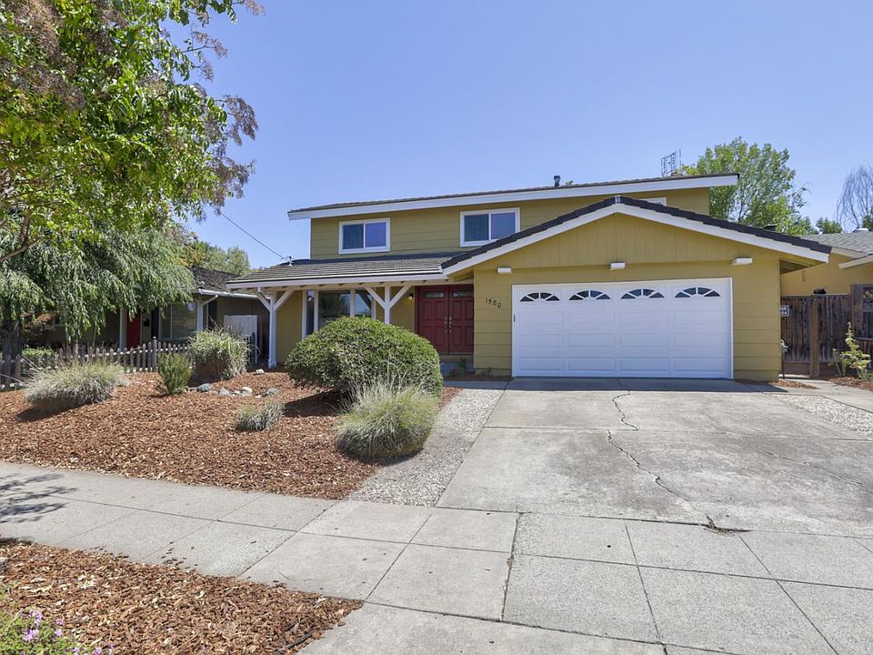 1st image of 1580 Creek Dr