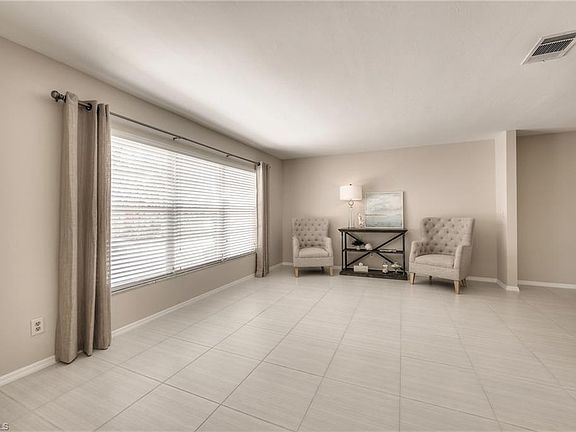 4th image of 1667 Whiskey Creek Dr