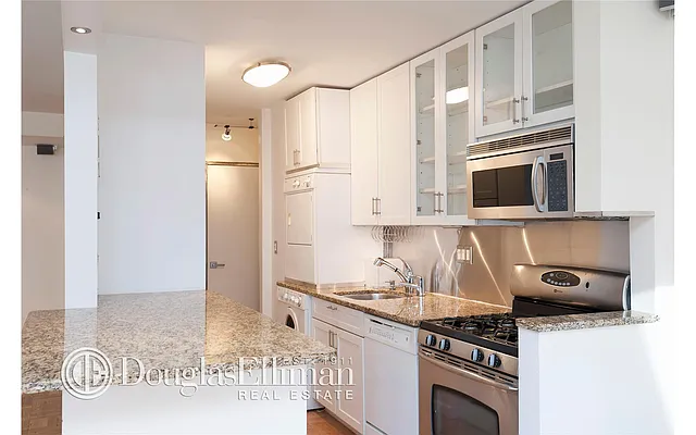 Sold by Douglas Elliman | media 23