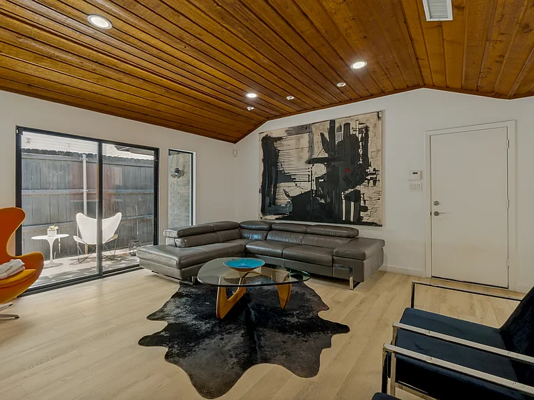 6418 Covecreek Pl — Photo 27