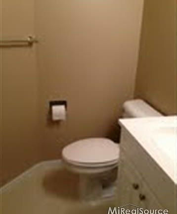 4th image of 41832 Langley Dr