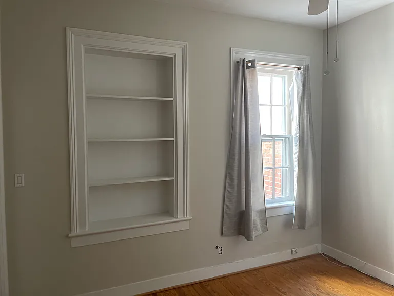 403 Court St — Photo 5