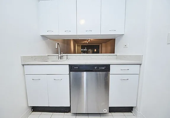 Rented by RSNY Realty | media 20