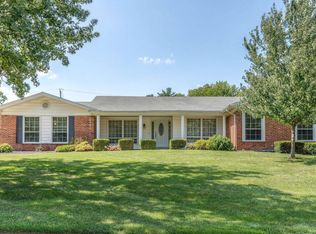 413 Mayfair Dr, Ballwin, MO 63011