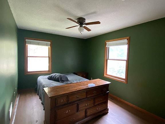 upstairs bedroom 1