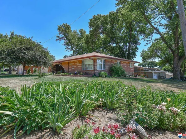 749 7th St, Milford, NE 68405