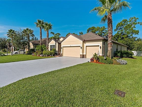 3rd image of 4803 Ashley Lake Cir