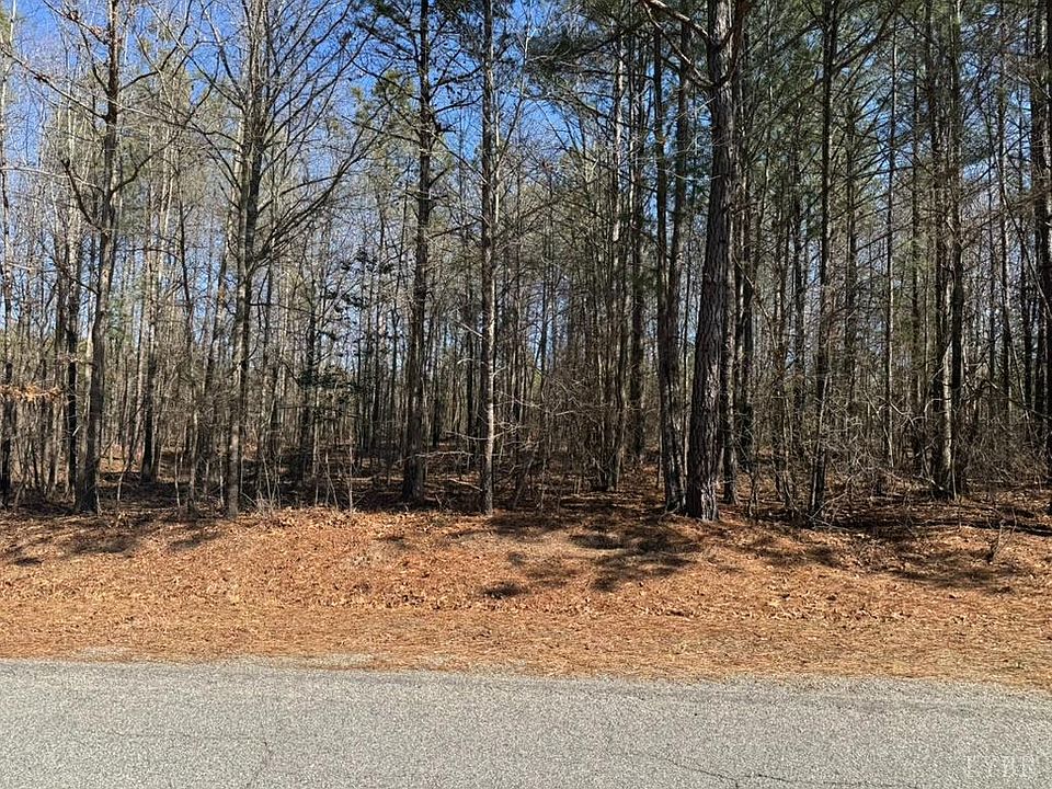 1st image of 0 Sturgeon Rd Lot 6