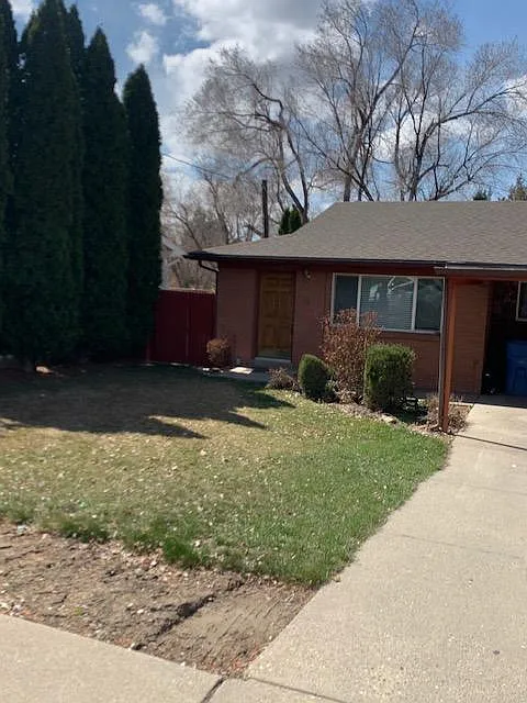 4924 S Holladay Blvd — Photo 2